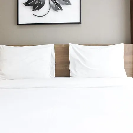 Artistic & Scenic Studio At Gateway Pasteur Near Cimahi By Travelio